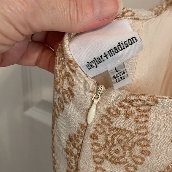 Halter, tie front, backless jumpsuit - Picture 5 of 7